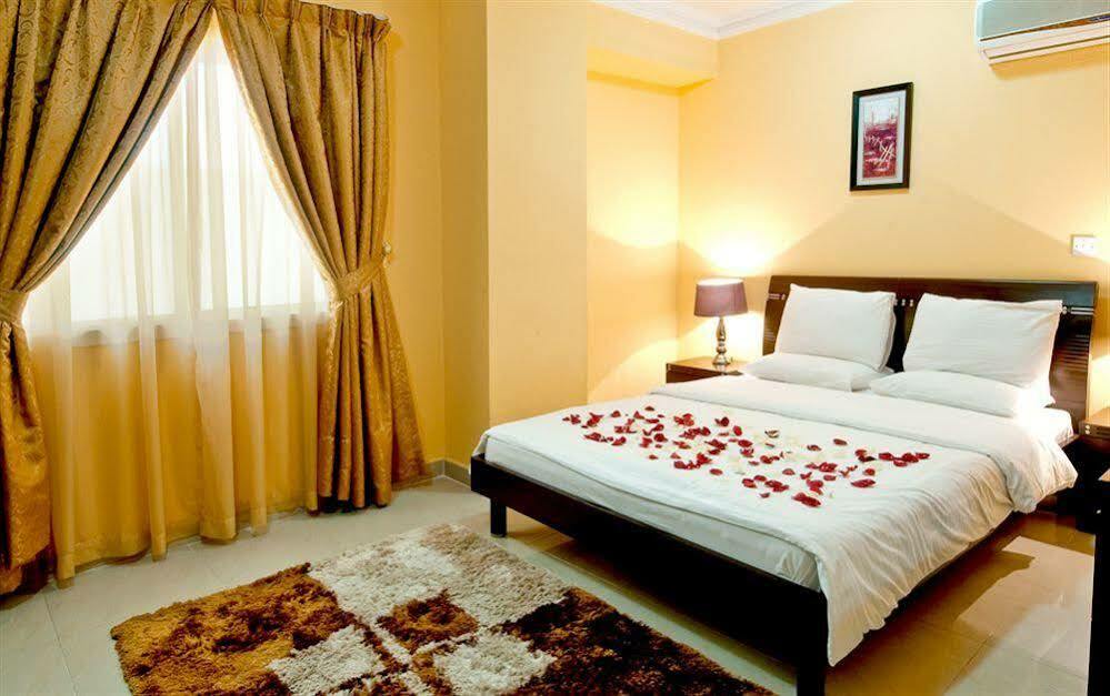 La Villa Inn Hotel Apartments Doha Exteriör bild